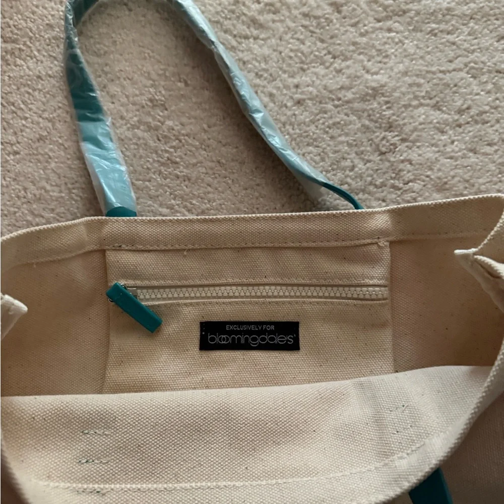 Bloomingdales canvas tote